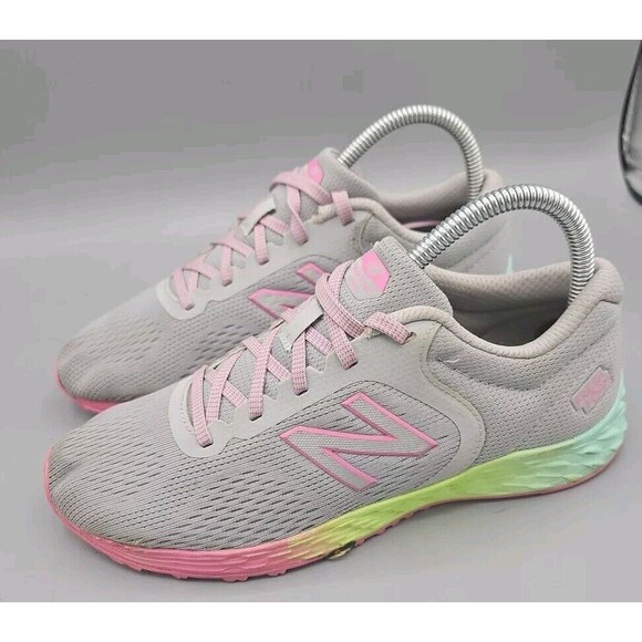 Womens Size 5 New Balance Fresh Foam Arishi  Running Shoes Gray Pink Neon Green - Picture 3 of 11